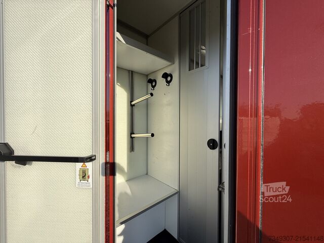 En venta: Remolque para caballos Renault Master único y muy lujoso con Roelofsen. Renault Master PAARDENWAGEN | HORSETRUCK | ROELOFSEN | ...