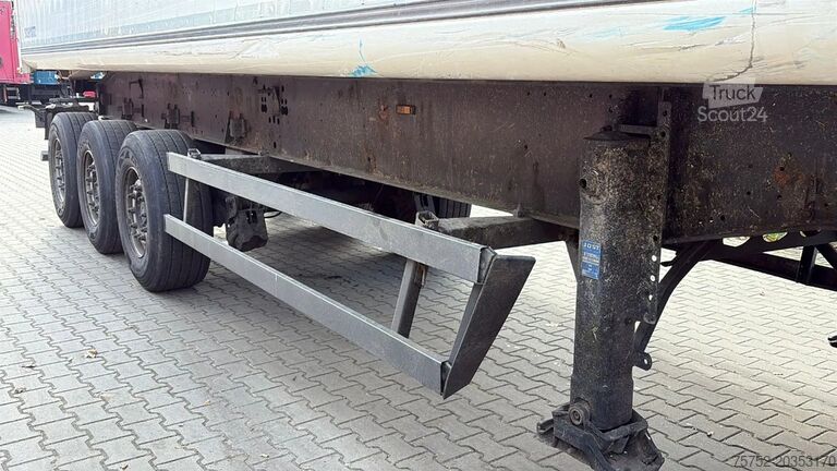 Kipper Schmitz Cargobull SGF S3 55m3 alu kipper Unfall SAF Assen