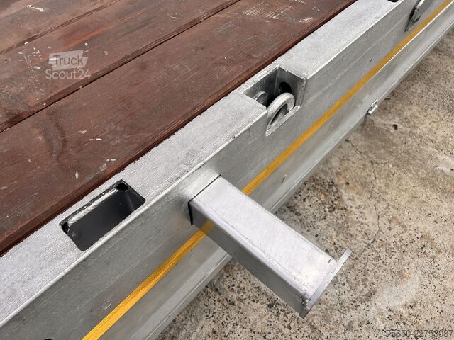 Reboque de plataforma rebaixada Möslein ST 3  3 Achs Satteltieflader neu