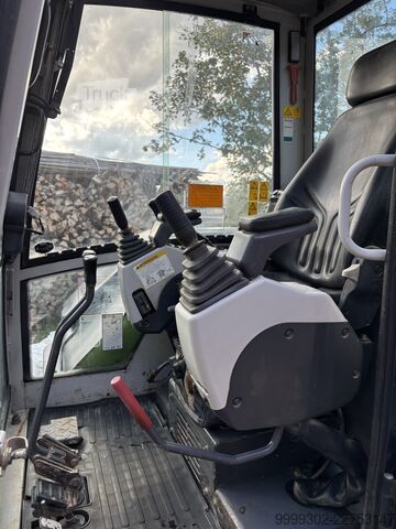 Mini bager IHI 80NX-3