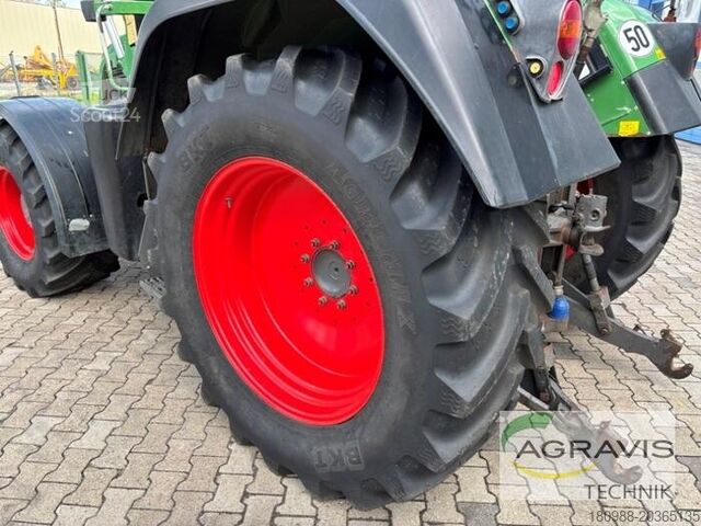 Tractor Fendt 712 VARIO