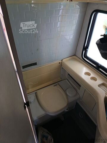 Autocaravana con alcoba Bürstner 