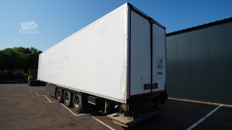 Trasporto refrigerato/congelato LAMBERET 3 Axle frigo trailer Carrier Vector 1950 Bi-Temp
