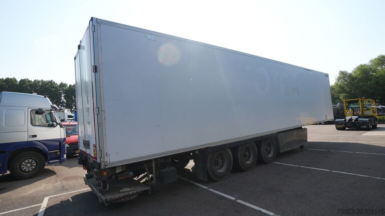 Trasporto refrigerato/congelato LAMBERET 3 Axle frigo trailer Carrier Vector 1950 Bi-Temp