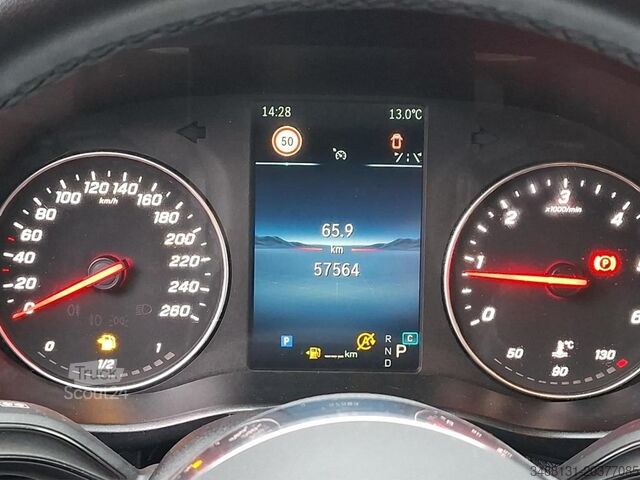 Minibus Mercedes-Benz VITO 116 TOURER NEUES MODELL AHK 2,5t KAM MBUX