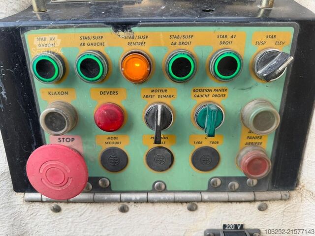 Hoogwerker Mercedes-Benz Atego 1218 17m SKYLIFT / HUBARBEITSBÜHNE - COMI...