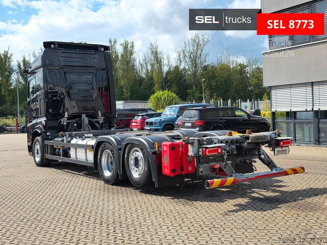 Camión con caja móvil MERCEDES-BENZ Actros 2553 | 6E | Retarder | MirrorCam