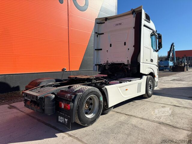 Standard tractor Mercedes-Benz Actros 2442 6x2 BIGSPACE