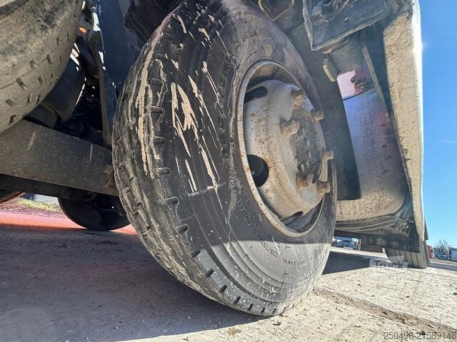 Standard tractor Mercedes-Benz Actros 2442 6x2 BIGSPACE