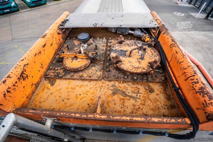 Camion-citerne SCANIA SCANIA 124G420-6x4/BITUMEN/ASFALT