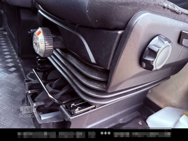 Ψυγειοφόρο βαν IVECO Daily 35S21 Kühlkof. Fleisch Rohrbahnen Carrier