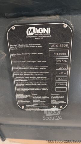 телескопічний навантажувач MAGNI RTH 6.35
