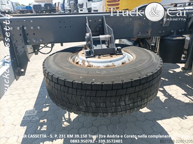 Standard tractor unit SCANIA R 580