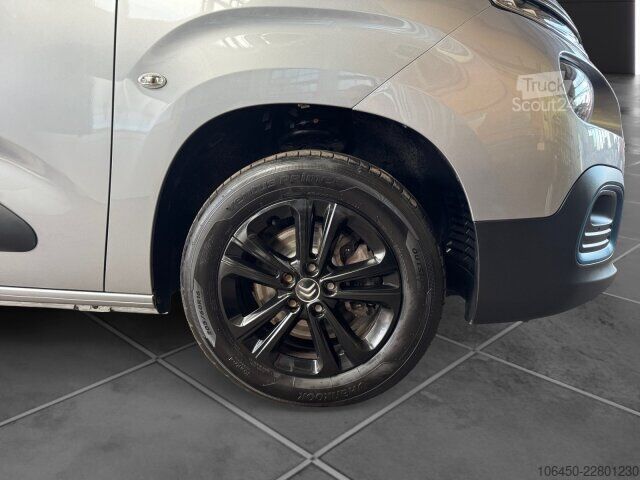 Minibus Citroën ë-Berlingo Shine M 136 +180°Kamera+HUD+LED+