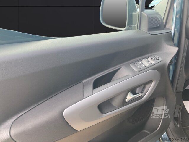 Minibus Citroën Berlingo XL 130 MAX BAR +180°Kamera+NAV+ACC+SHZ+