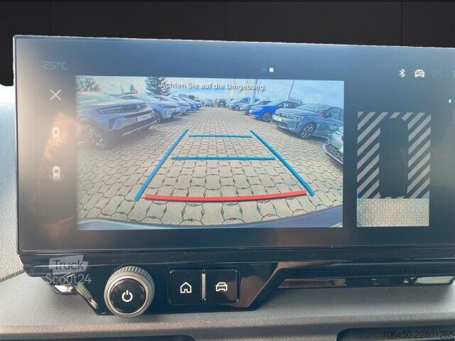 Minibus Citroën Berlingo XL 130 MAX BAR +180°Kamera+NAV+ACC+SHZ+