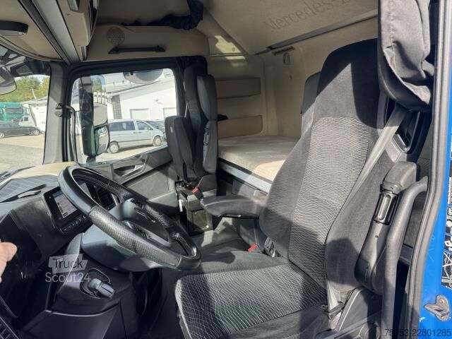 Štandardný ťahač Mercedes-Benz 1851 LS Actros Gigaspace Retarder 2 x PTO