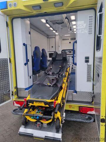 Ambulans Mercedes-Benz Sprinter Rettungswagen