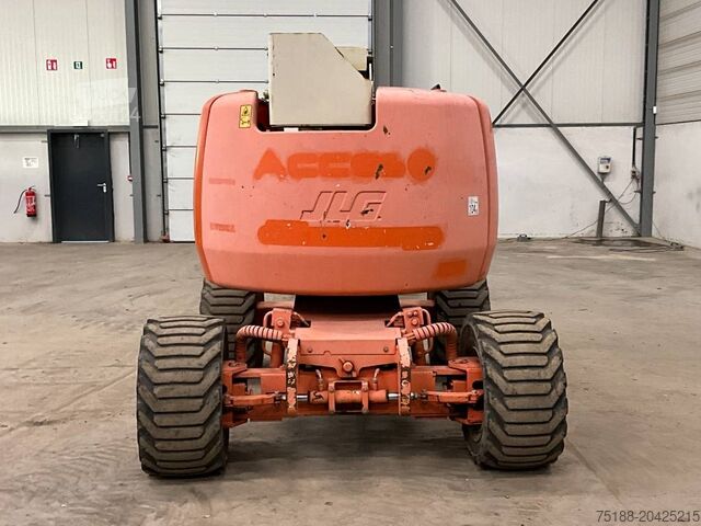 Scharnierende telescopische hoogwerker JLG 450 AJ