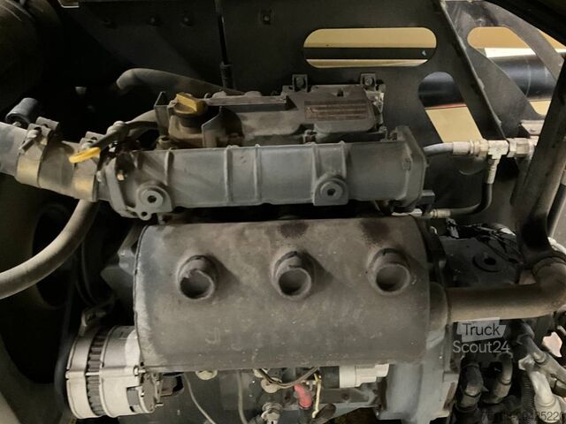 Scharnierende telescopische hoogwerker JLG 450 AJ