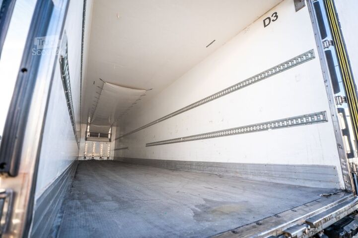 Μεταφορά σε ψύξη/κατάψυξη KÄSSBOHRER Kässbohrer +CARRIER 1350