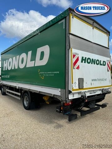 Camion cu platformă și prelată Iveco Eurocargo 120-250P