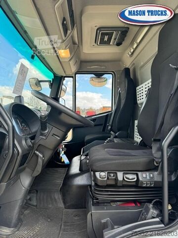 Camion cu platformă și prelată Iveco Eurocargo 120-250P