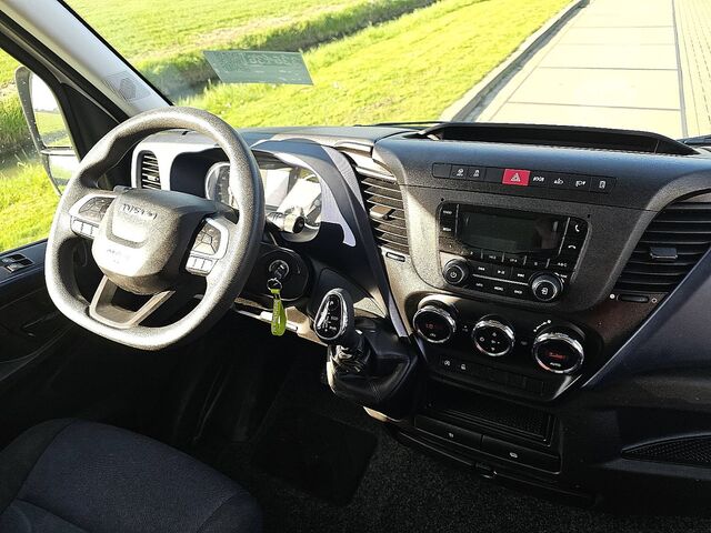 Bakwagen IVECO DAILY 35 S 14 ac automaat EURO6