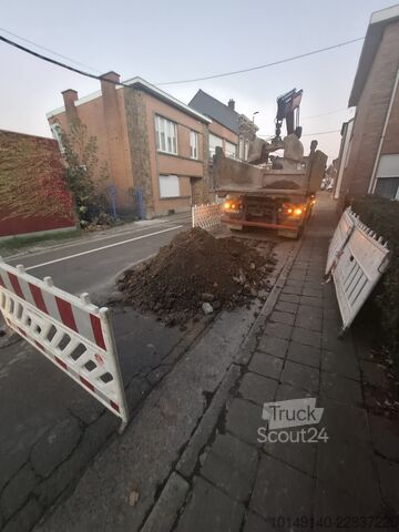 Grue montée sur camion Renault C 460