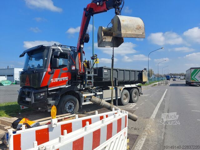 Grue montée sur camion Renault C 460