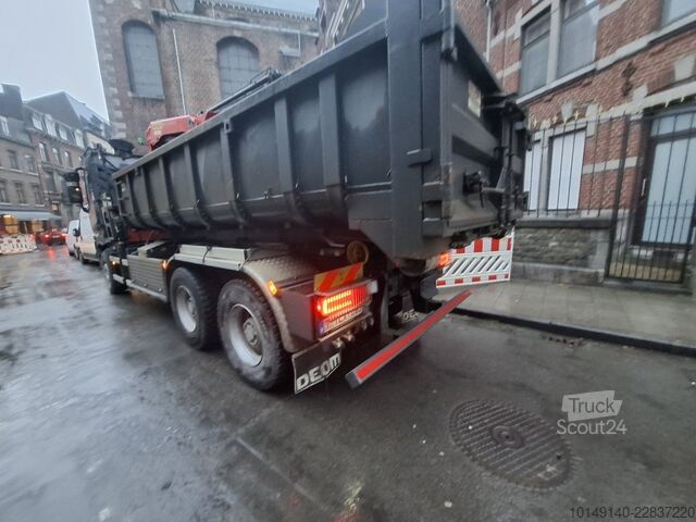 Grue montée sur camion Renault C 460