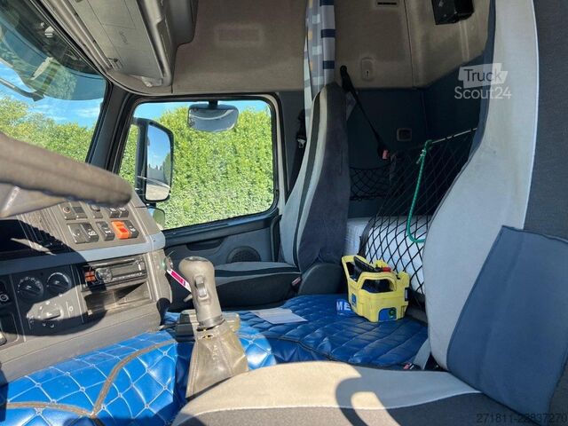 Ruloninė konteinerinė savivartis VOLVO VOLVO FM82 SCARRABILE CON GRU E POLIPO