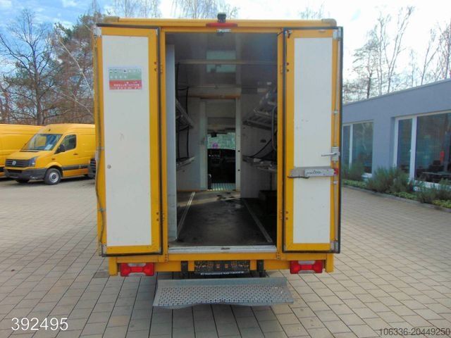 Transporter mit Koffer IVECO Daily 35 S 11 A / P Maxi Postkoffer REGALSYSTEM