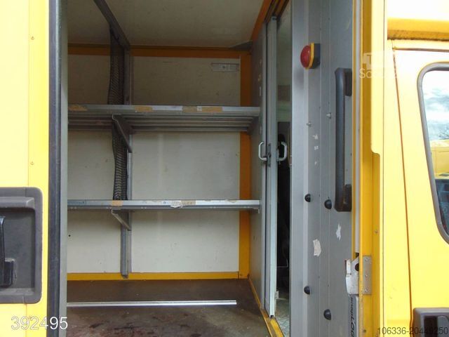 Transporter mit Koffer IVECO Daily 35 S 11 A / P Maxi Postkoffer REGALSYSTEM