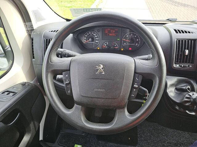 Hochdachkombi PEUGEOT BOXER 2.2 L2H2 Imperiaal Navi