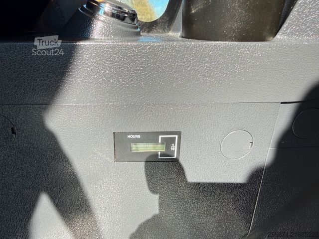 Kettenbagger HYUNDAI HX380 NL OQ80 ZS 360° TOP!