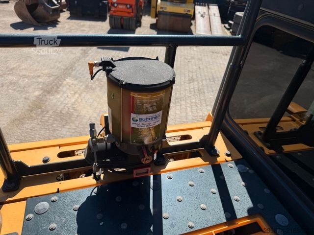 Kettenbagger HYUNDAI HX380 NL OQ80 ZS 360° TOP!