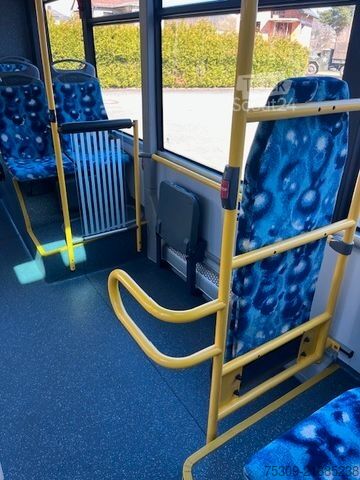 Autobuz urban SOLARIS Urbino 8.9 Klima ZF Automatik 16 Sitze Euro 6