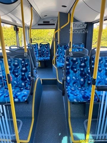 Autobuz urban SOLARIS Urbino 8.9 Klima ZF Automatik 16 Sitze Euro 6