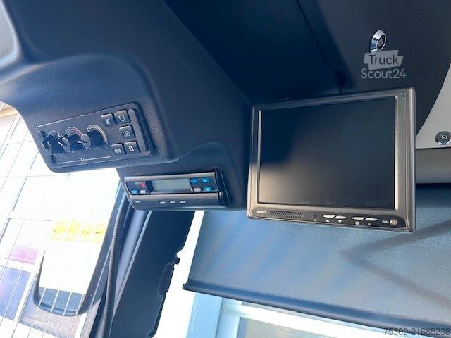 Autobuz urban SOLARIS Urbino 8.9 Klima ZF Automatik 16 Sitze Euro 6