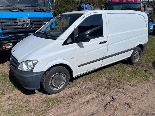 Panelvan MERCEDES-BENZ Vito Kasten 109 CDI lang - AHK - 3 Sitze