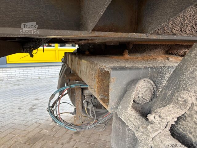 Naczepy BE Schmitz SKO 18 + STUURAS + LOADLIFT + CARRIER