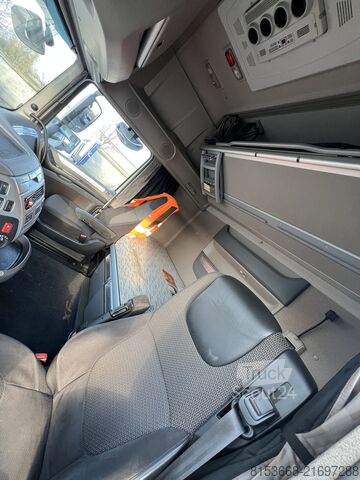 Tractor estándar Daf XF 460