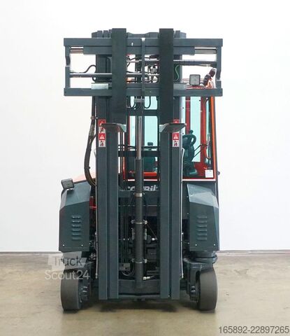 Nelisuuntatrukki Combilift CBE3000
