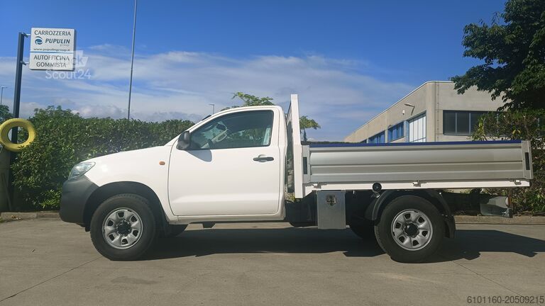 Lastbil med fast flak Toyota Hilux