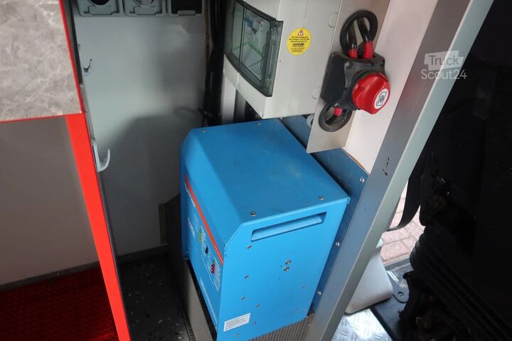 Tirdzniecības kravas auto Iveco 72C180 Verkoopwagen / Promotion Super Market!