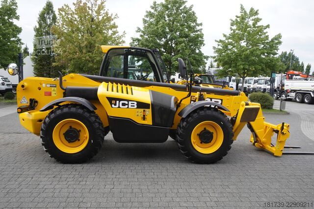Teleszkopós rakodó JCB 540-140 telescopic loader / 14 m range