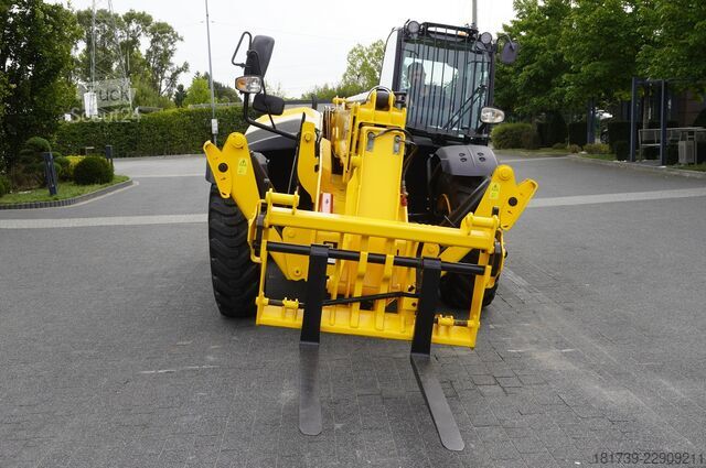 Teleszkopós rakodó JCB 540-140 telescopic loader / 14 m range