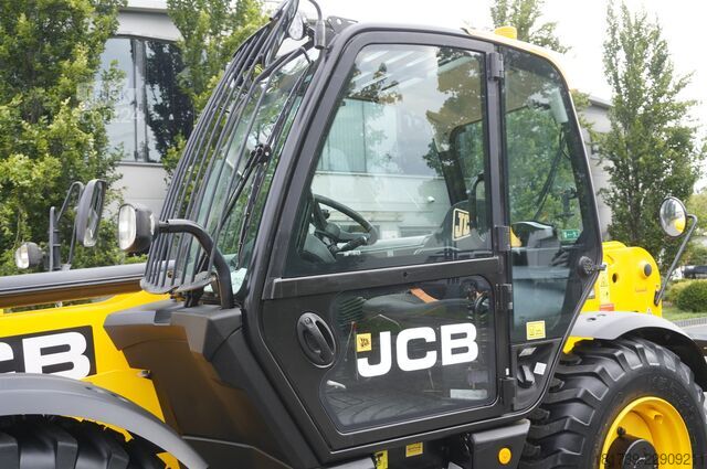 Teleszkopós rakodó JCB 540-140 telescopic loader / 14 m range