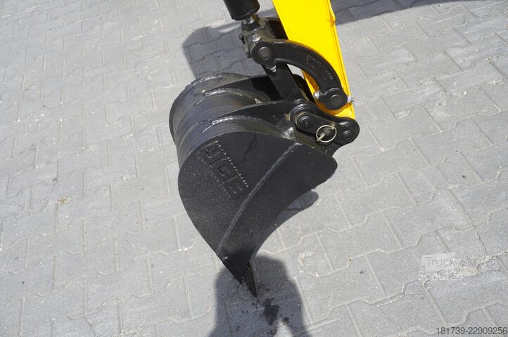 Mini lánctalpas kotró - 7 darab JCB 16 C-1 mini crawler excavator / joystick